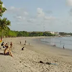 Zen Rooms Seminyak Kayu Jati