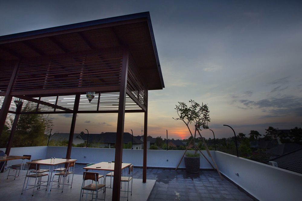 Zen Kayu Jati 3*